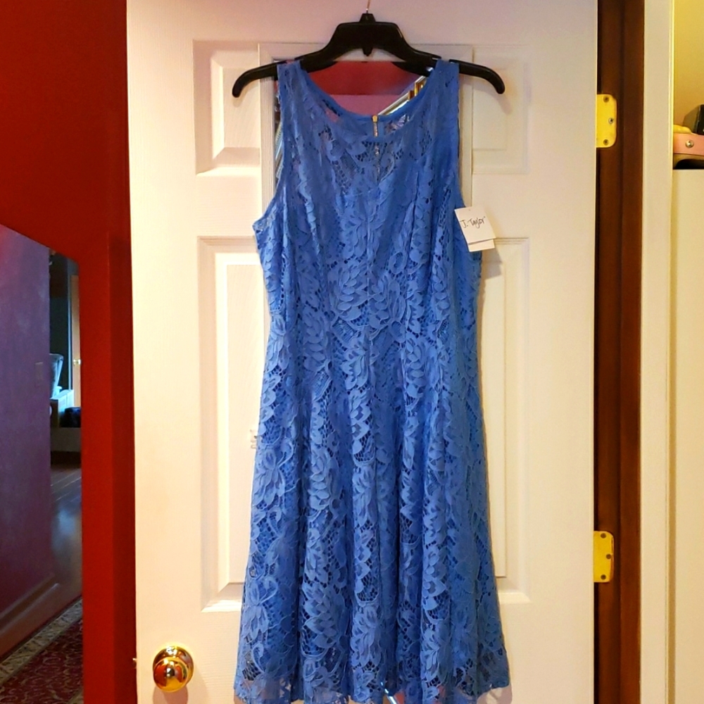 Never worn J. Taylor lined lace dress tags still attached.